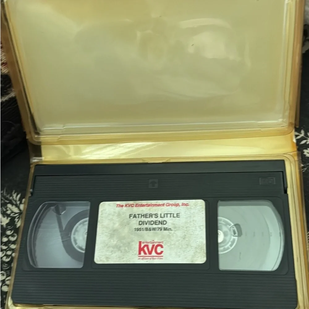 Vintage Father's Little Dividend VHS 1951, collectors treasure! Elizabeth Taylor